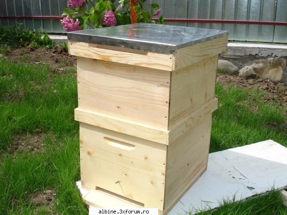 vizitati site-ul nostru   unde puteti gasi utilajele apicole produse de noi insotite de pozele